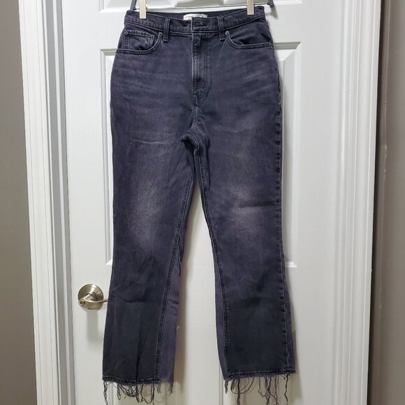Abercrombie & Fitch Denim - Abercrombie & Fitch The Kick Flare Ultra High-Rise Jeans | Size 28L